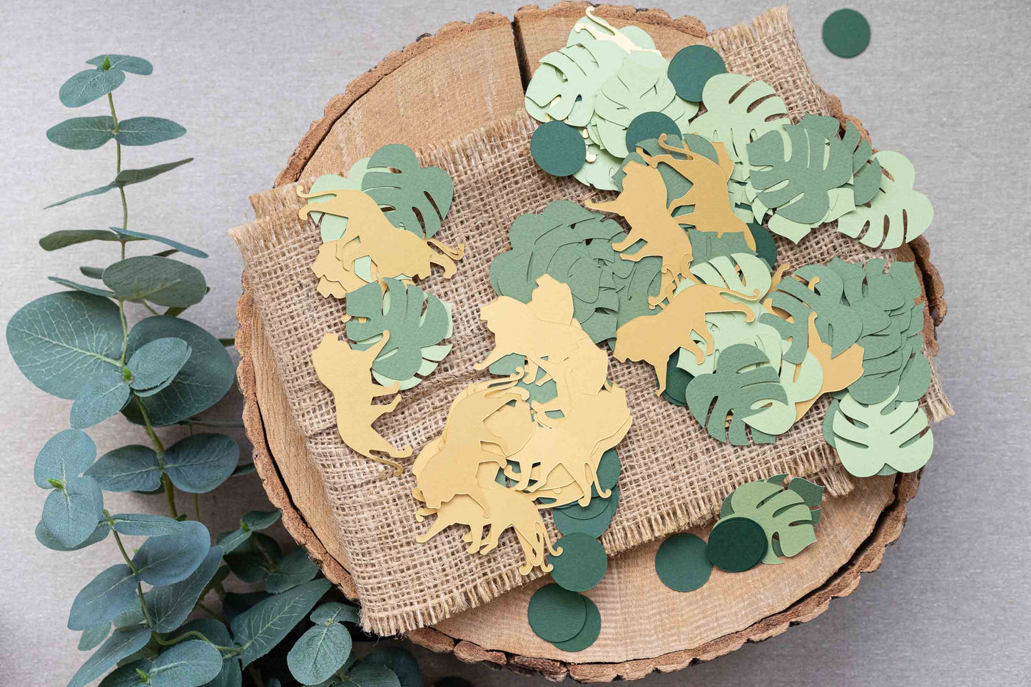 Lion Gold and Green Party Confetti